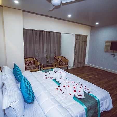 Hotel Welkin Residency Tezpur Dış mekan fotoğraf