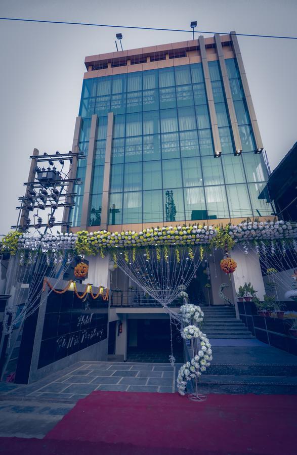 Hotel Welkin Residency Tezpur Dış mekan fotoğraf