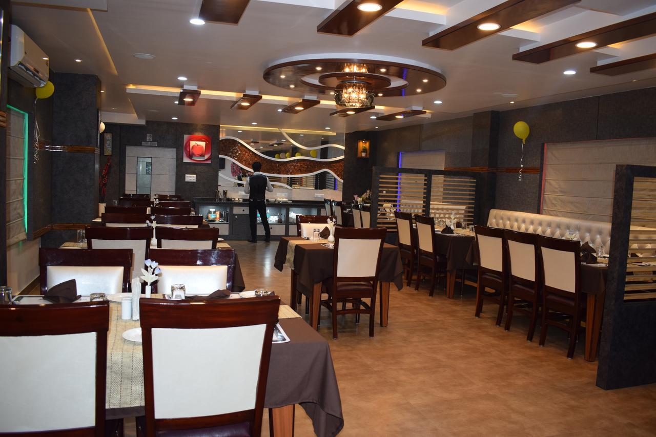 Hotel Welkin Residency Tezpur Dış mekan fotoğraf
