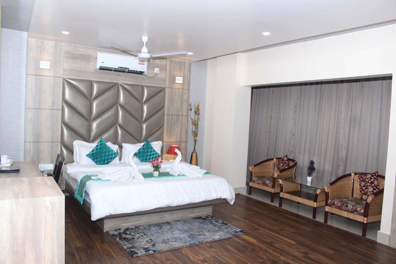 Hotel Welkin Residency Tezpur Dış mekan fotoğraf